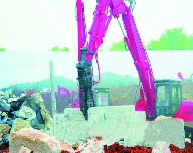 應(yīng)急救援防爆挖掘機