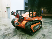 消防滅火機(jī)器人 （第3代，油動(dòng)液壓，帶水帶框）